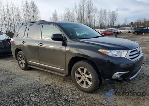 2012 Toyota Highlander Base из США, поврежденный, VIN 5TDBK3EH5CS101734